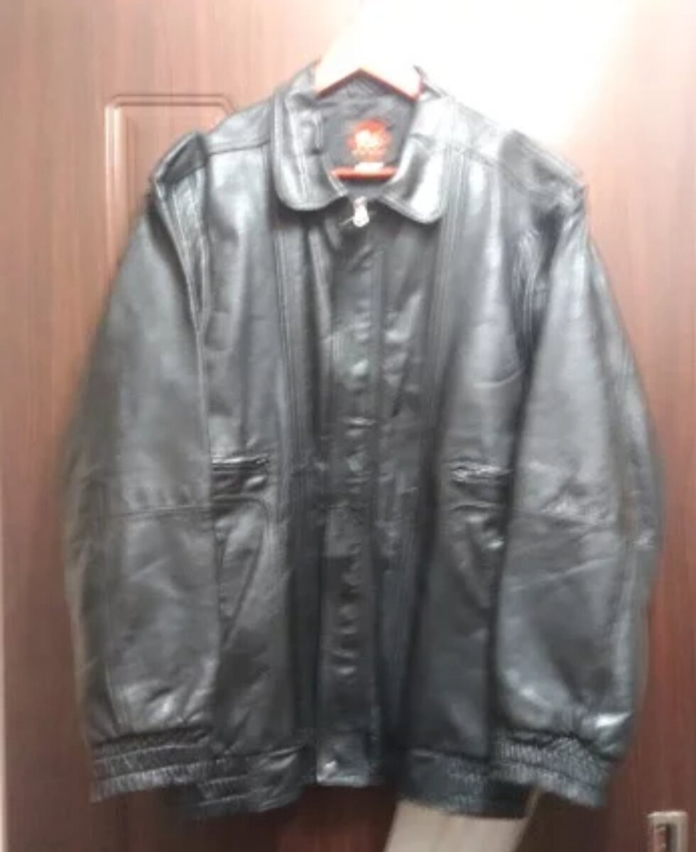 Кожаная куртка со спины. Кожаные куртки женские 48 50 на авито. Кожаная куртка 48 50. Кожаная куртка 48 50. Кожаная куртка рокко барокко.