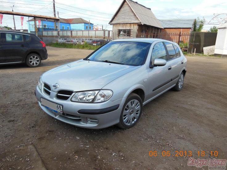 Nissan Almera 2000