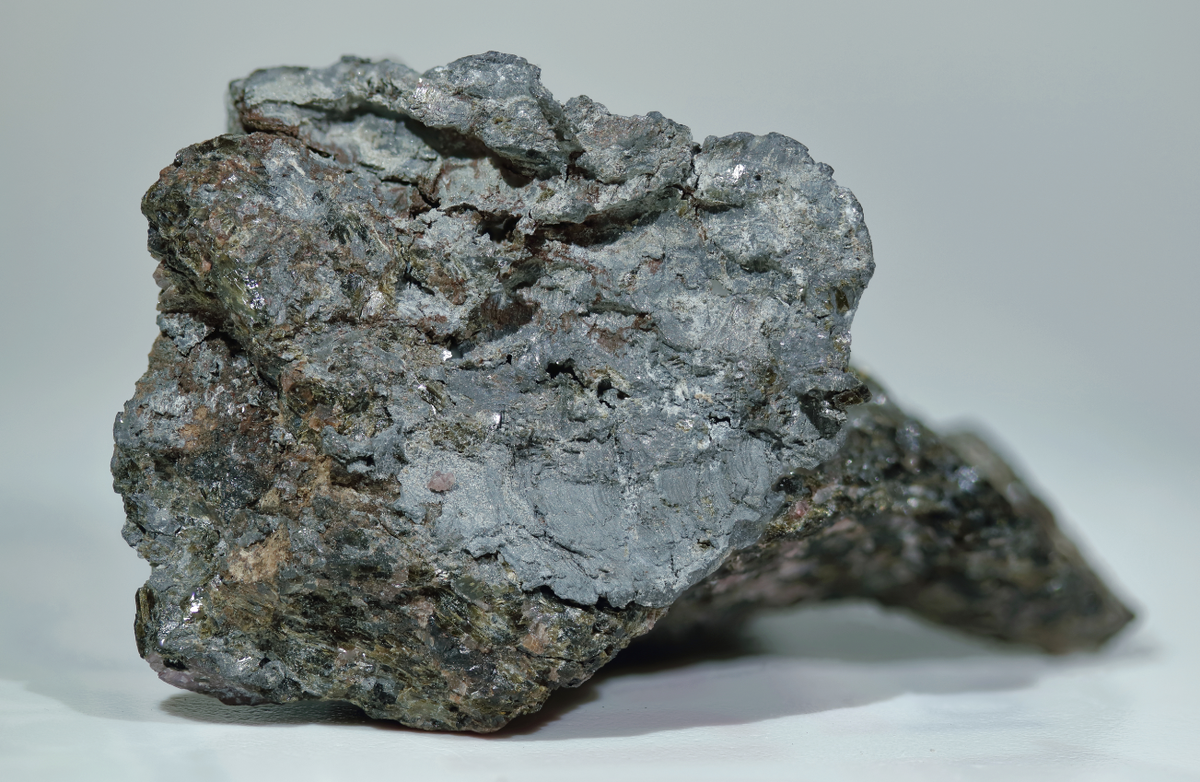 Самородный свинец