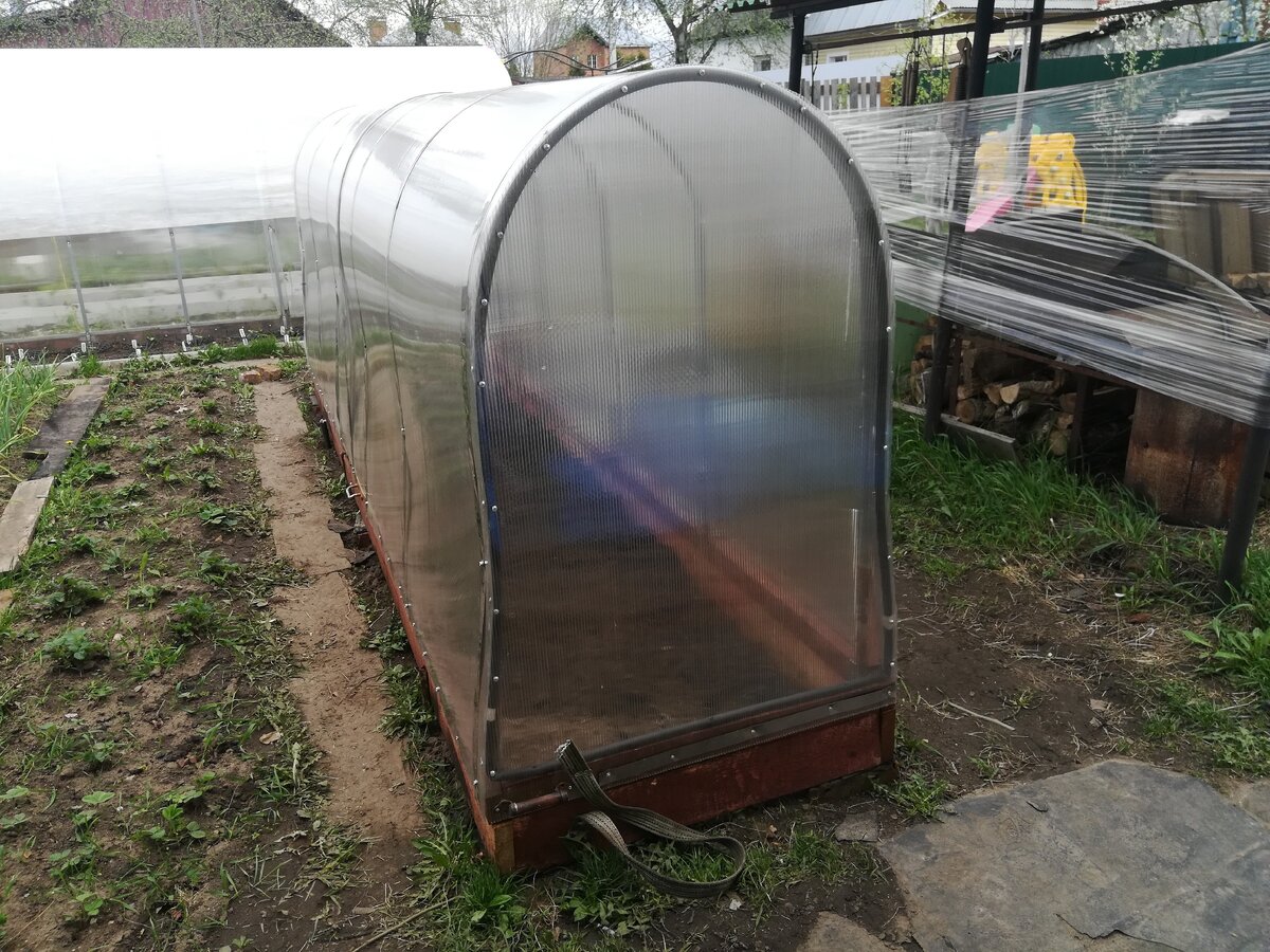 пару, тройка дней и теплица готова