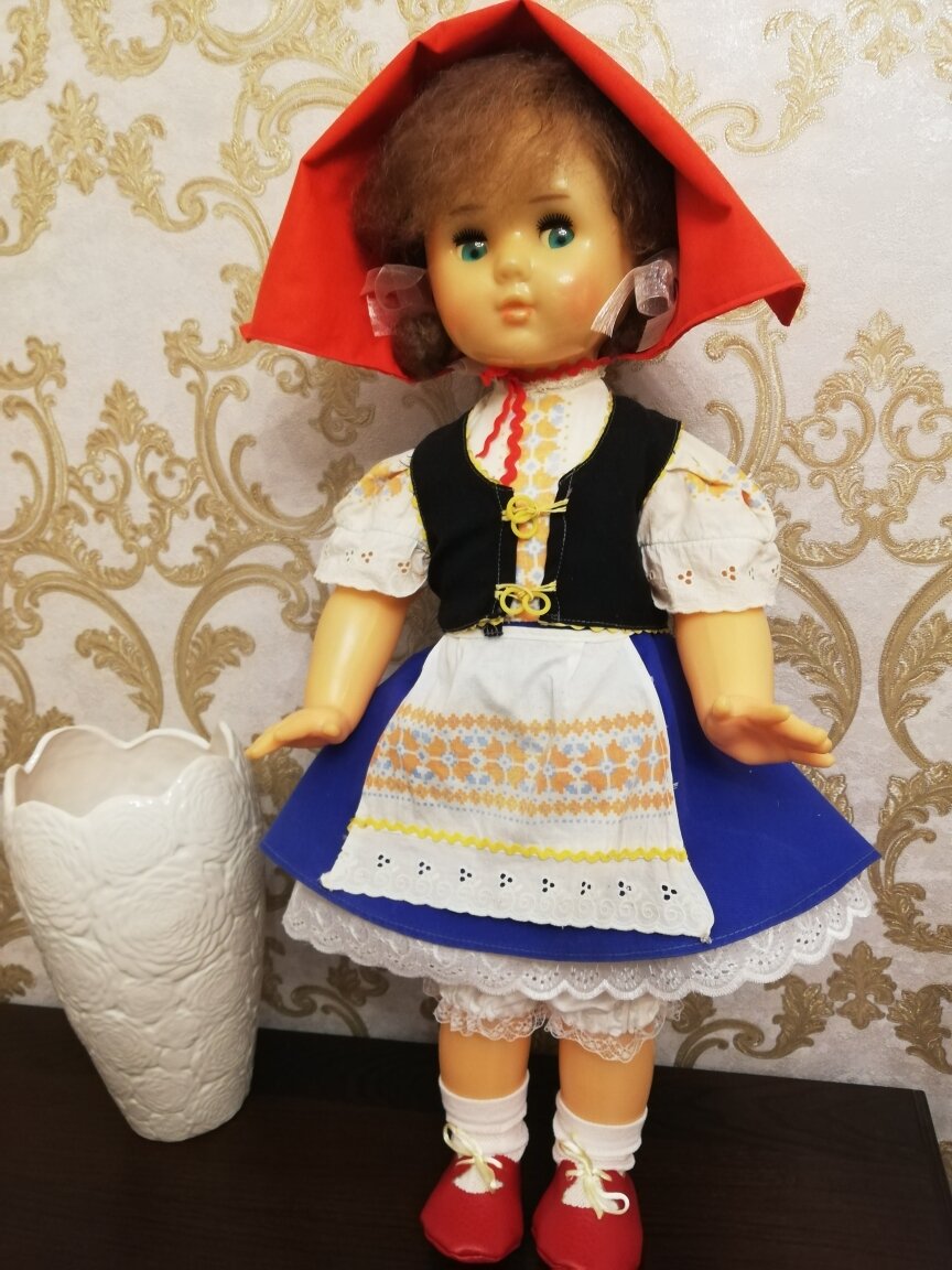 Кукла Марина. Московская фабрика игрушек им. 8 Марта.