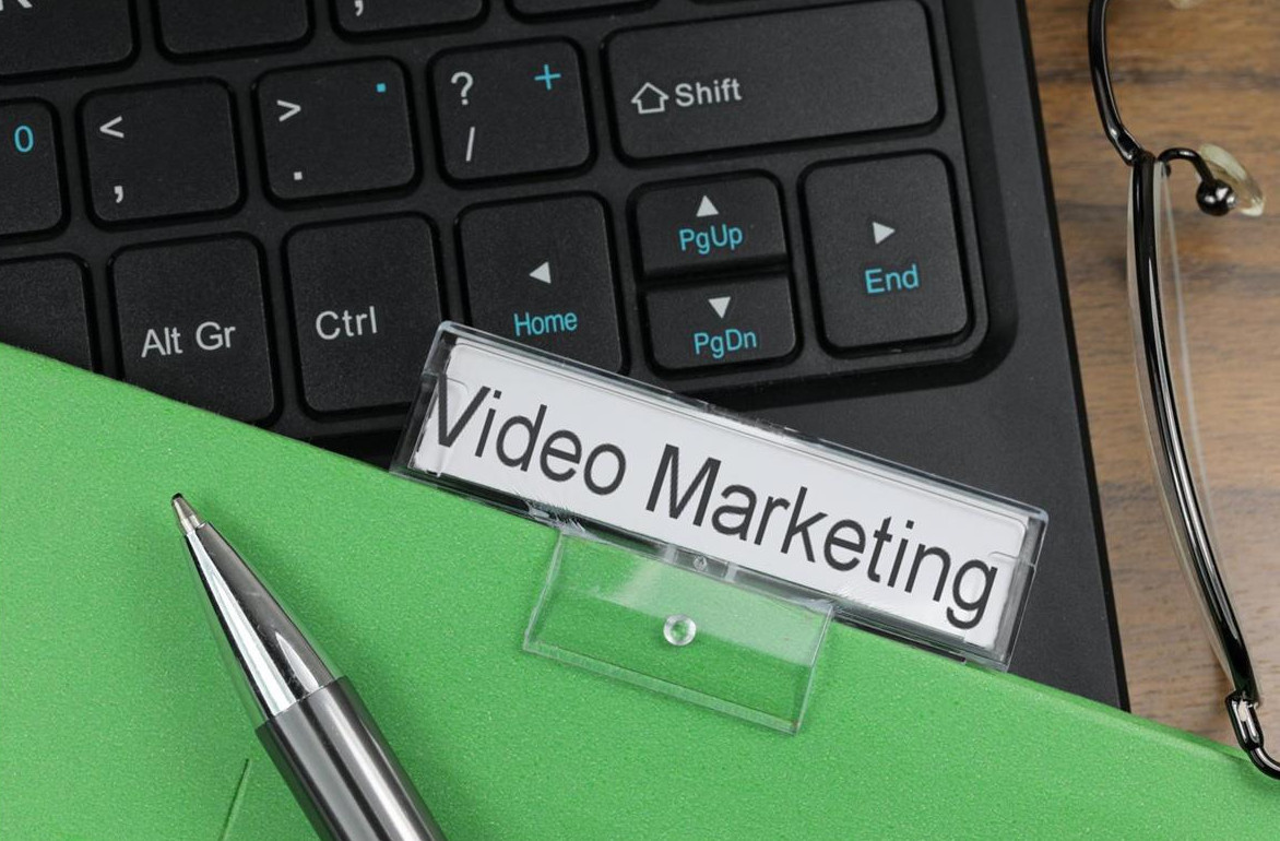 Можно ли заработать на просмотре обычного видеоролика? Можно, расскажем как!