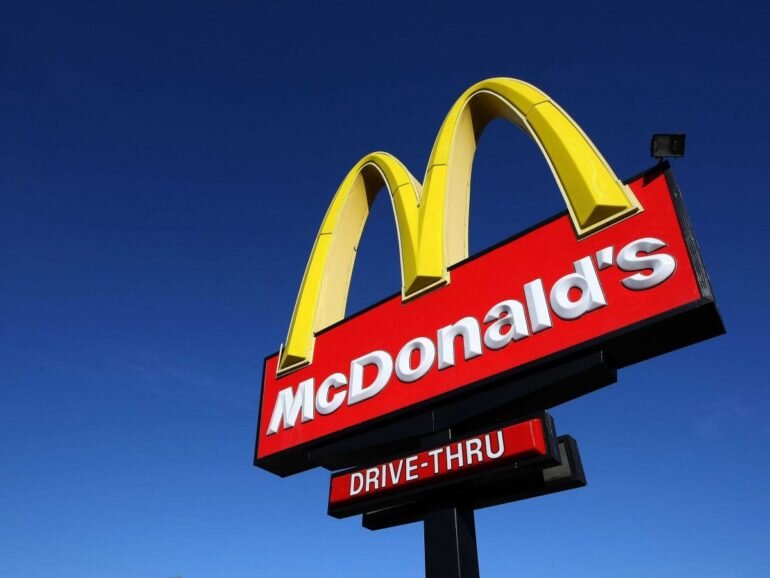 https://historytime.ru/wp-content/uploads/2017/01/mcdonalds-770x578.jpg