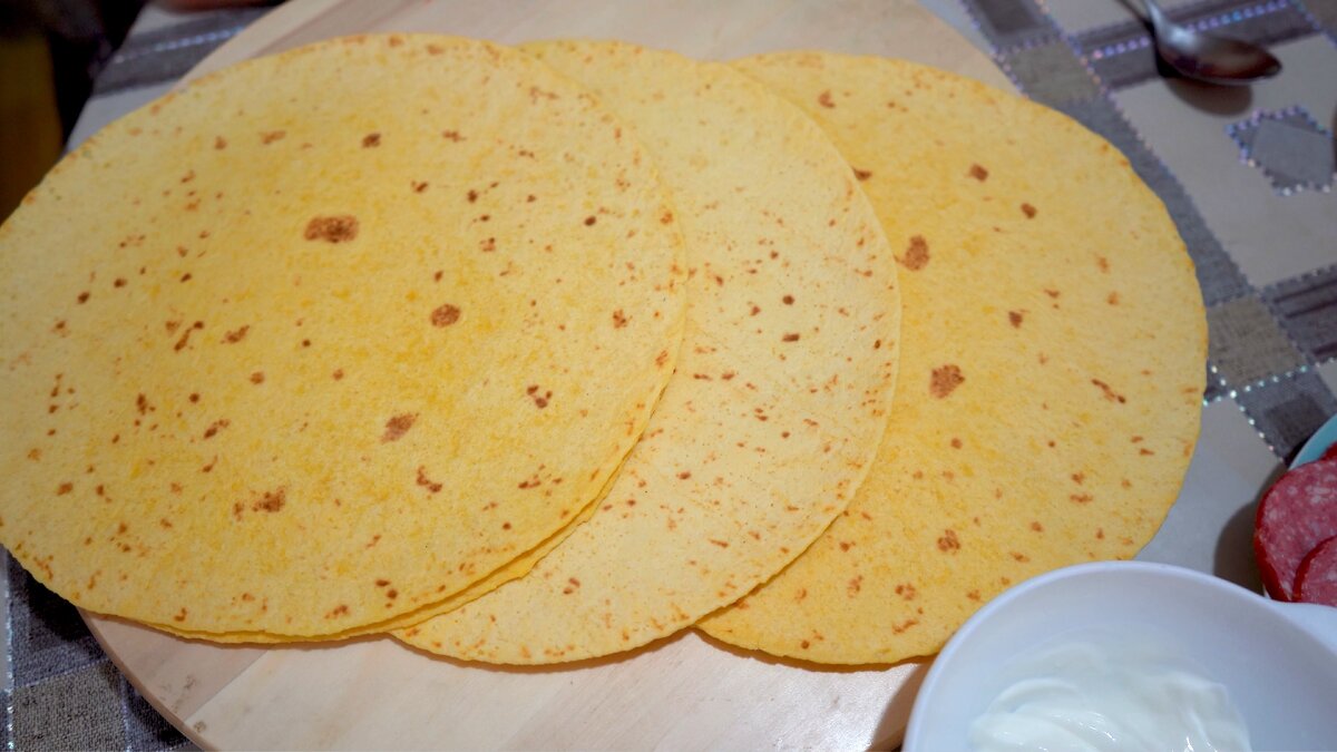 Пицца на мексиканской лепешке Тортилья (Tortillas) | Ленивая пицца |  Кулинарная семья | Дзен