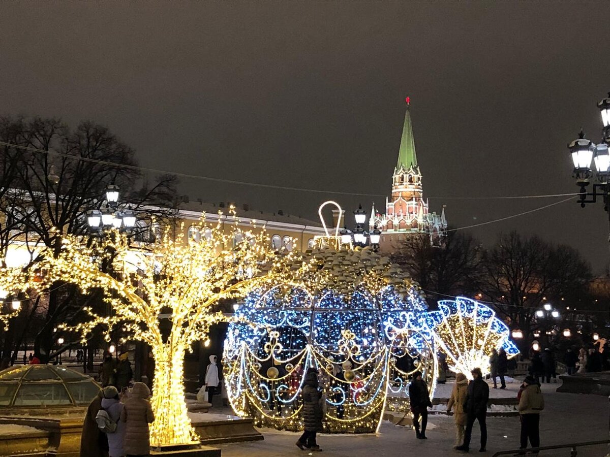 Московская площадь 2023. Манежная площадь Москва 2022.