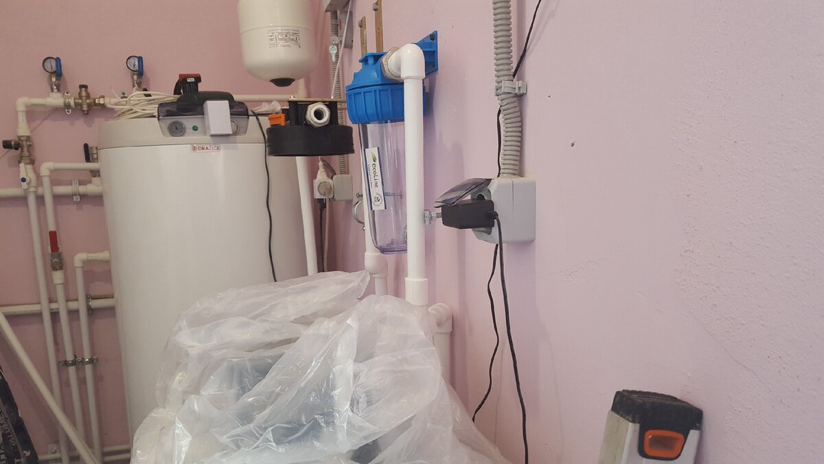 Монтаж системы водоподготовки в коттедже