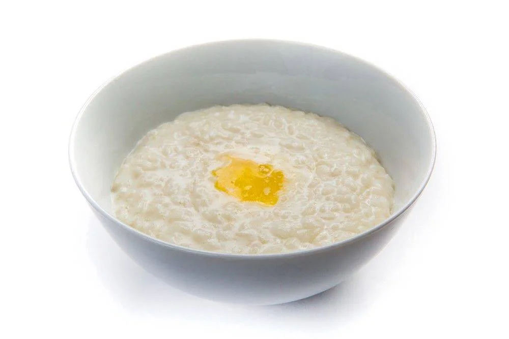 Кашка борзянка фото. Рассыпчатая каша из пшена. Гречневая каша heinz, низкоаллергенная. Пшенка, ячневая крупа. Сательная.