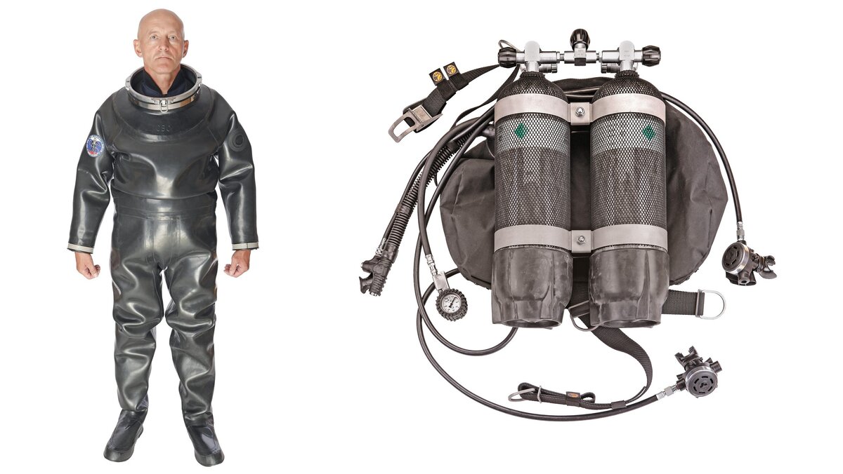 Гидрокомбинезон ПТС ГКВ-РН "Сивуч" и автономный водолазный дыхательный аппарат ПТС "АВМ-450". Источник: https://pto-pts.ru/