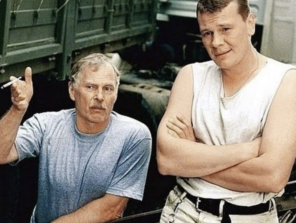 Сериал "Дальнобойщики", смотрели всей семьей каждый вечер на НТВ