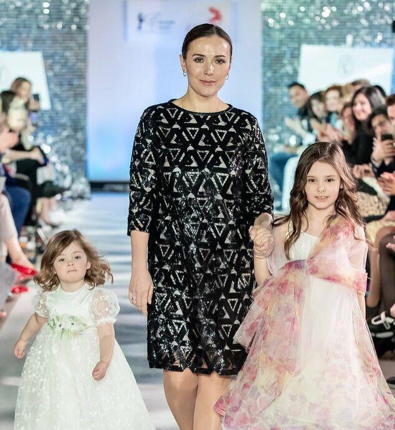 Елена Панова с детьми