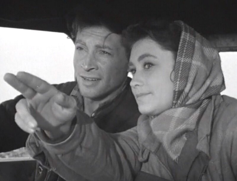Кадр из фильма «Дело было в Пенькове» (1957). Скриншот.