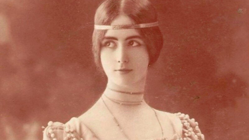 Клео де Мерод. Источник: www.maximonline.ru