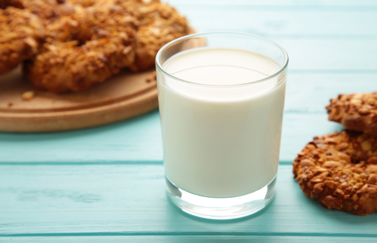 Стакан ряженки.