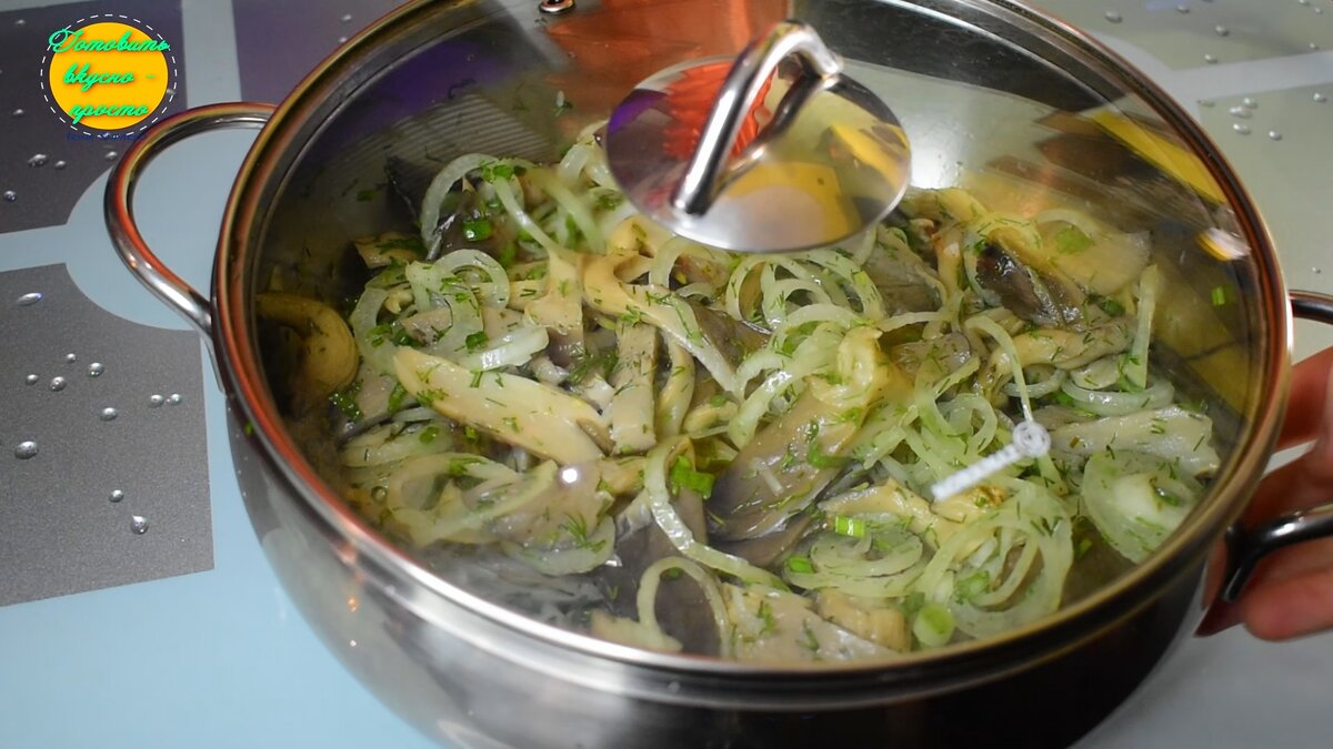 Рецепт простого салата из вешенок - легко и вкусно!