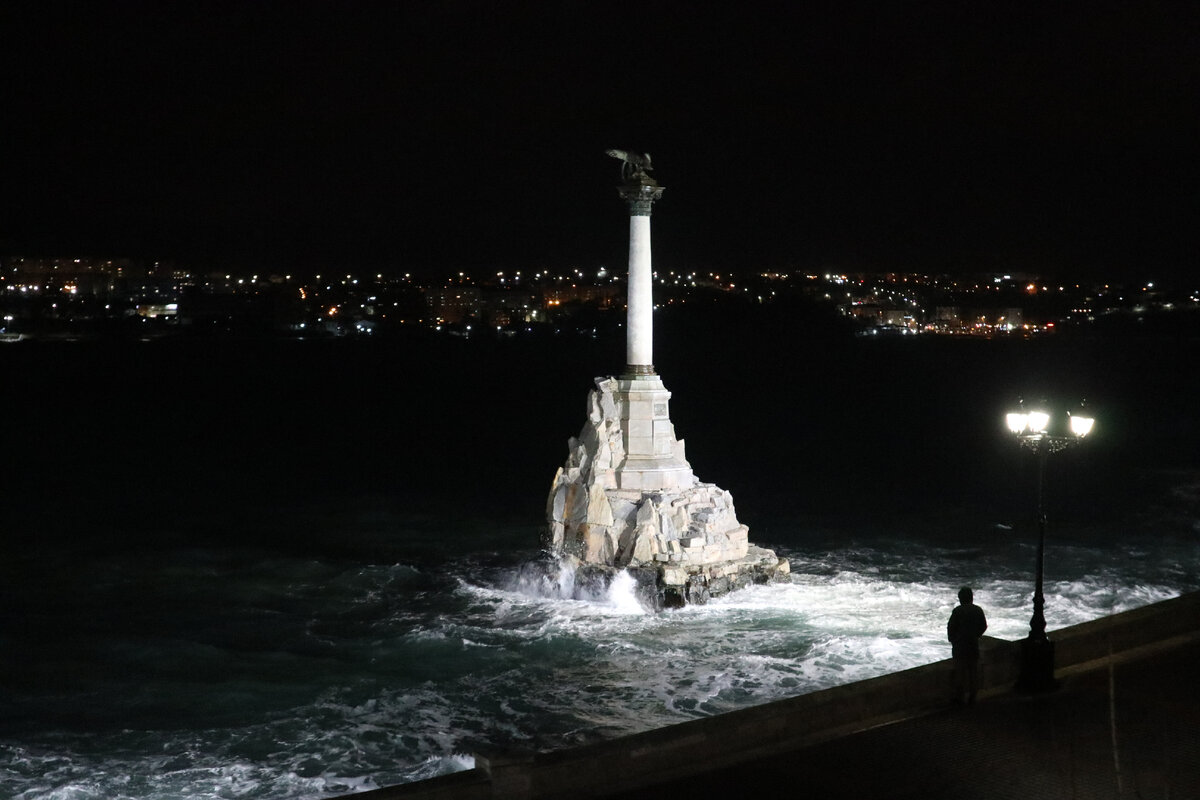 Жизнь в поезде. Тур по Крыму под стук колёс с "Гранд-экспрессом"