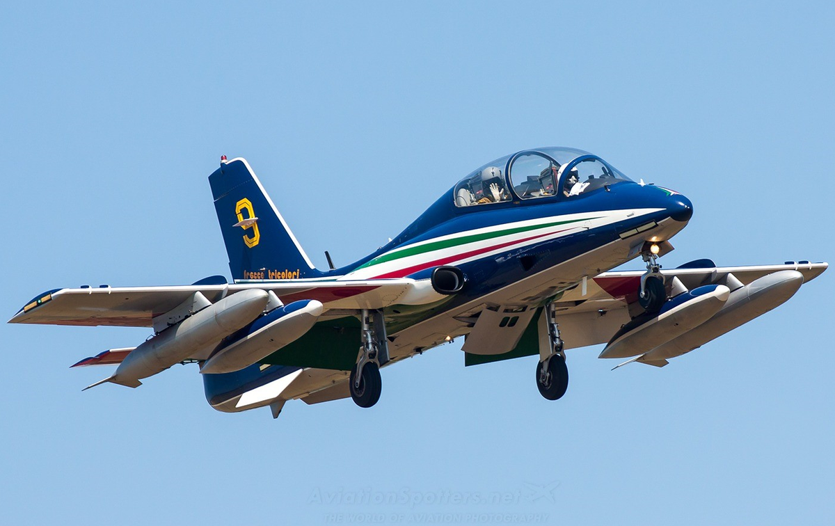 Aermacchi mb 339. Aermacchi MB-339-Pan. MB-339. MB 339 Pan.