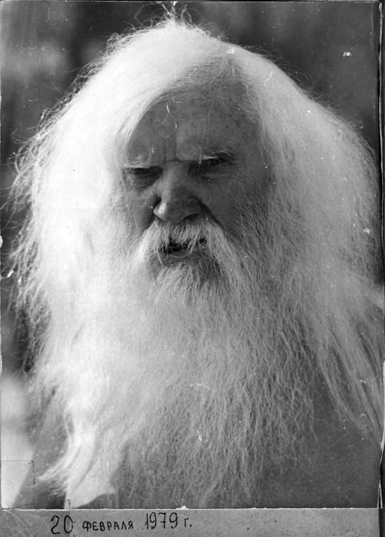 Иванов Порфирий Корнеевич.  По телу человек, а по делу Бог. 