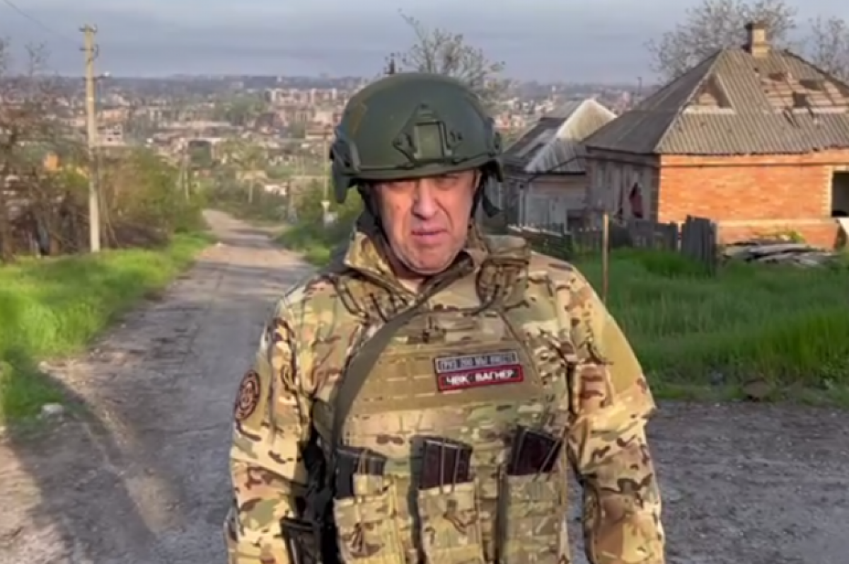    Евгения Пригожина похоронили на Пороховском кладбище в Санкт-Петербурге