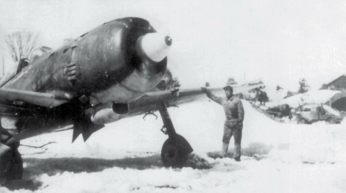 Середина февраля 1945 года - Ki-84 47-го сентай. Хорошо заметен снег.