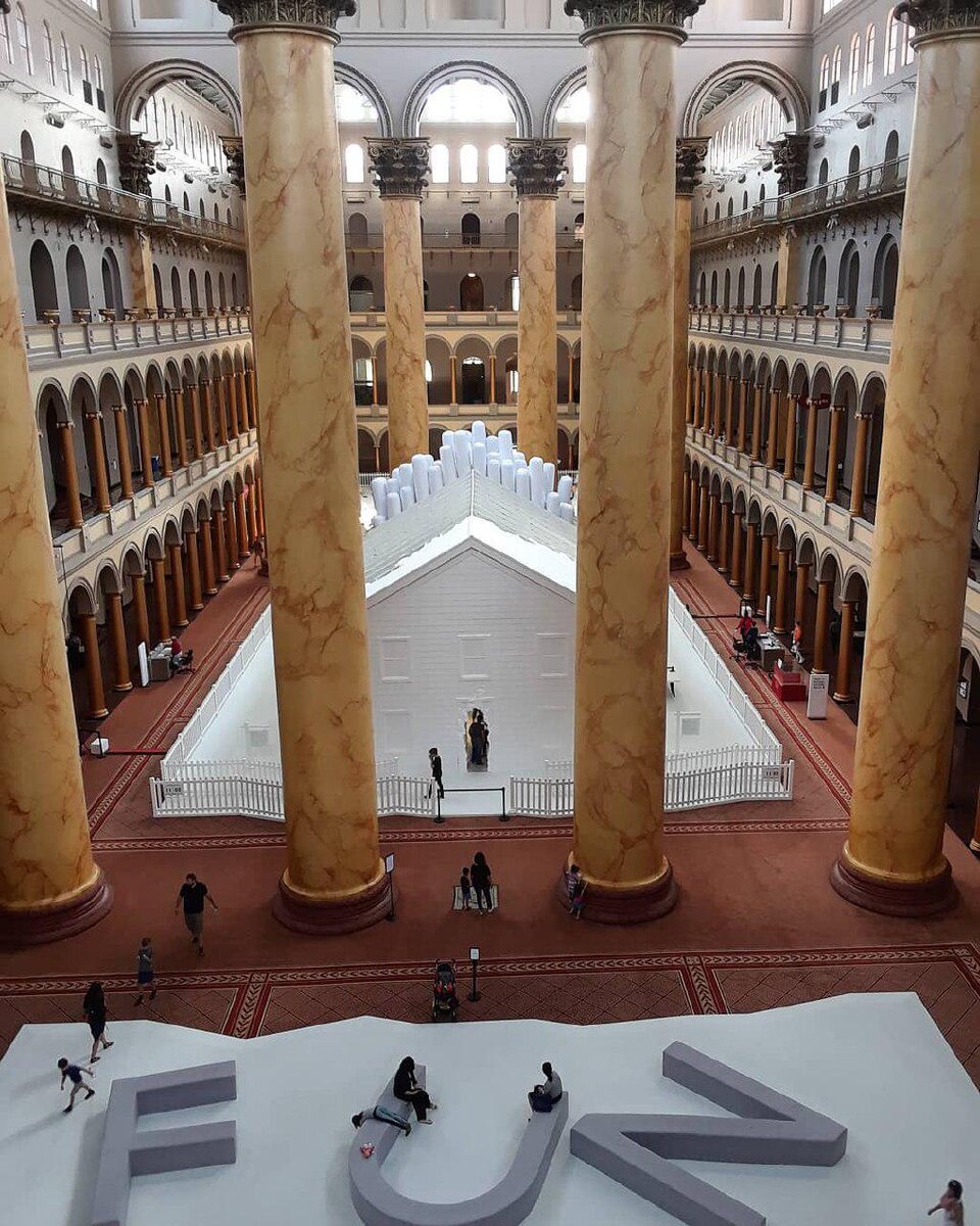 фото by Brian Cool  