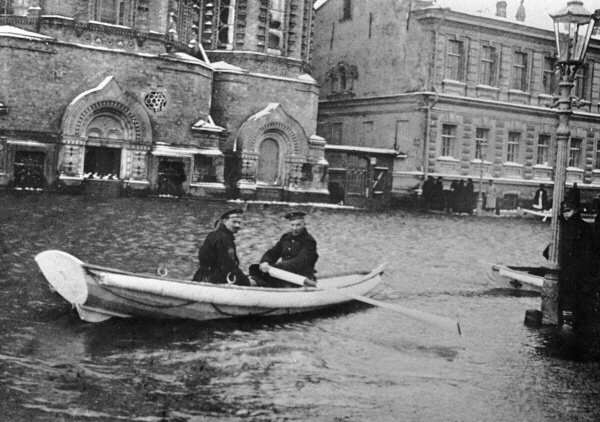 Самое сильное наводнение в истории Ленинграда | Одновременно | Дзен