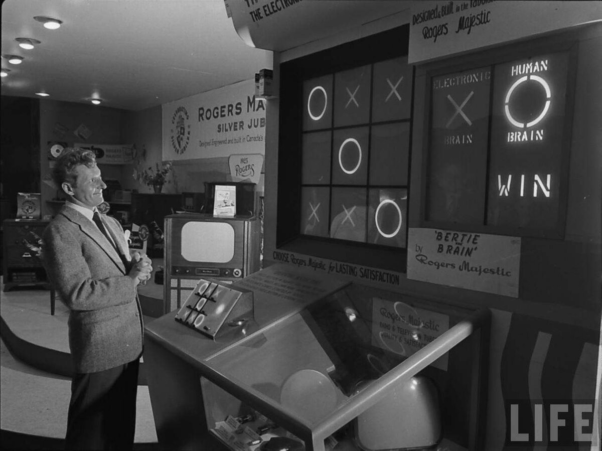 Демонстрация геймплея "OXO" 1952 год. Источник фото: https://pic1.cdncl.net