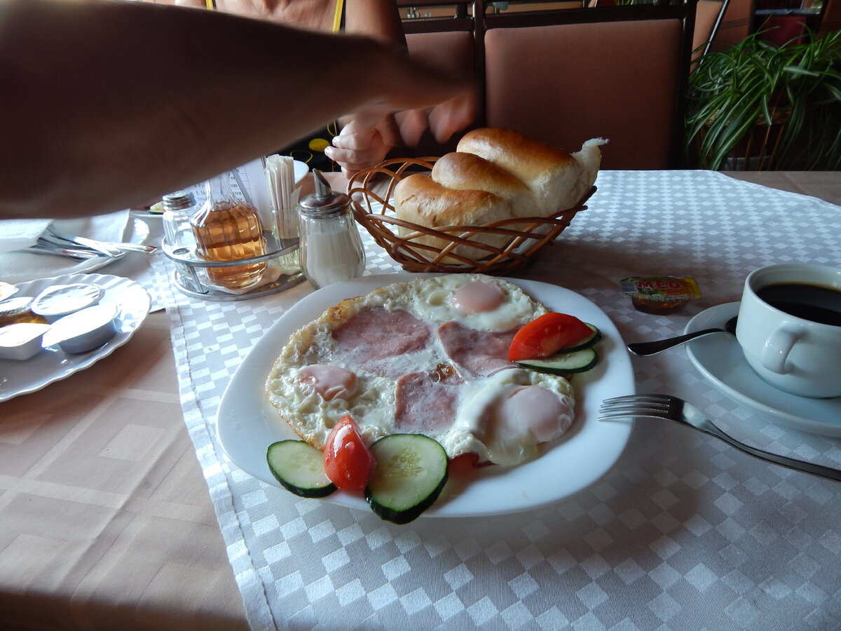 Яичница с беконом.