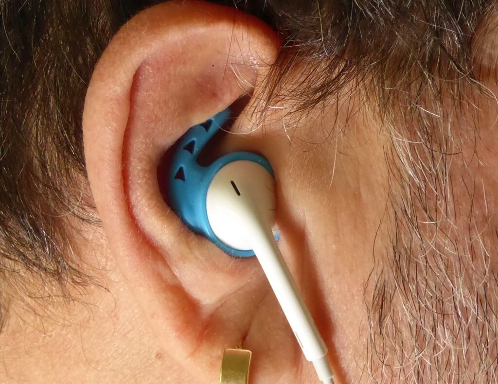 Airpods выпадают из ушей