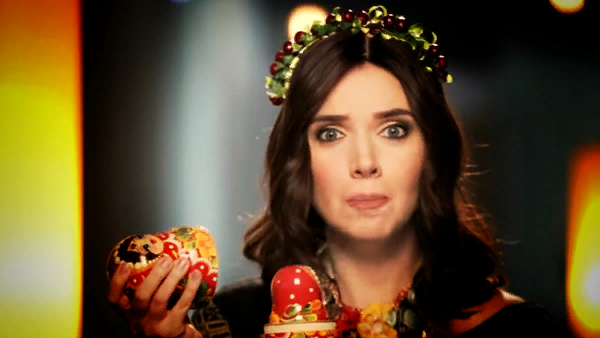 Янина Соколова - украинский журналист.