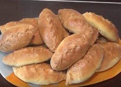 Жареные пирожки с капустой и грибами