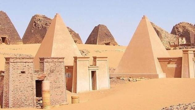 Древние пирамиды Мероитов