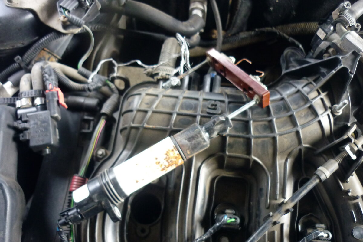 Регулятор давления топлива ваз 2110. Дергается ваз 2109 карбюратор. Шланг регулятора давления топлива ваз 2112. Датчик заслонки ваз 2110 8 клапанов. Перебои в работе двигателя.