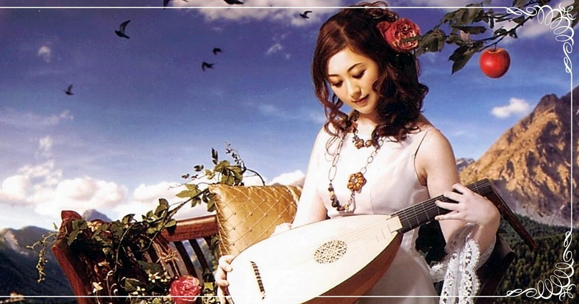 Автор и исполнитель мелодии, которую напевал Саня - прелестная Shikata Akiko. Источник: Яндекс.Картинки