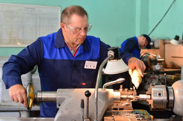 http://www.saratov.gov.ru/upload/iblock/a2c/9-maya1.jpg
