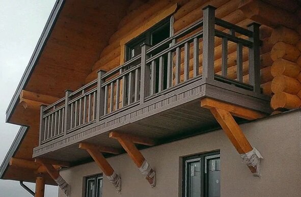 Ограждение балкона — материалы, конструкции перил и варианты покрытий