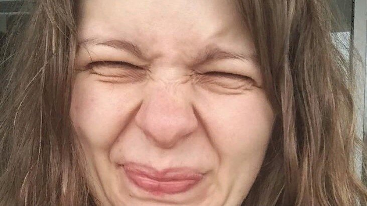 Следите за мимикой