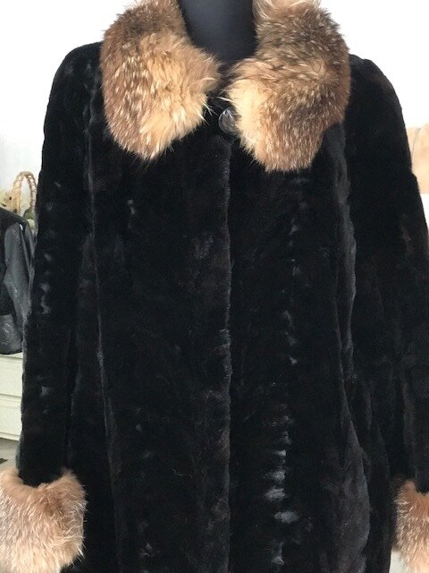 Переделка пальто из кусочков стриженой норки. Ателье Ирины Берзиной.