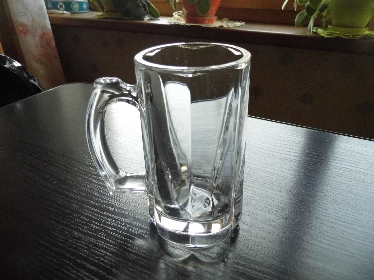 Кружка для пива из обычного стекла