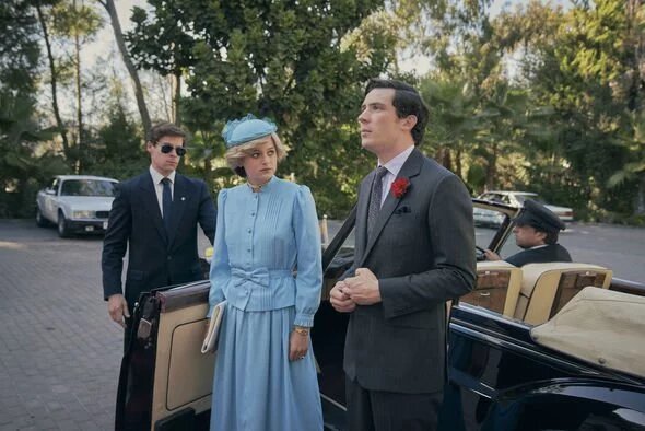 Джош О'Коннор и Эмма Коррин - в ролях принца Чарльза и Дианы в сериале The Crown. Фото из сети Интернет