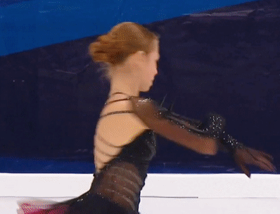 Александра Трусова в произвольной программе на этапе Гран-при (источник - 1tv.ru/sport)