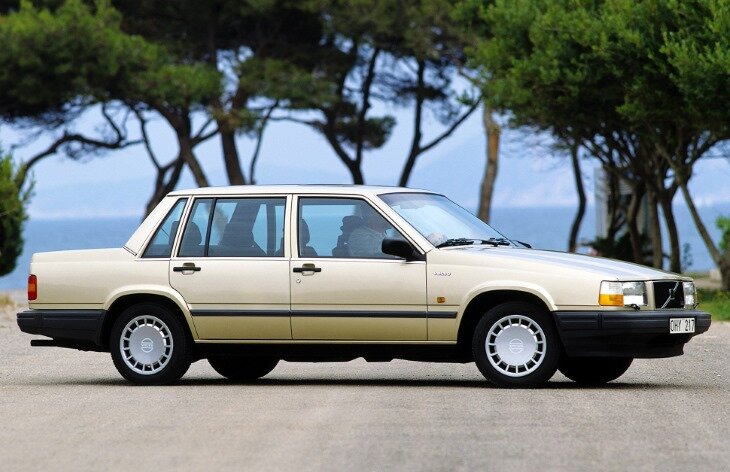 VOLVO 740