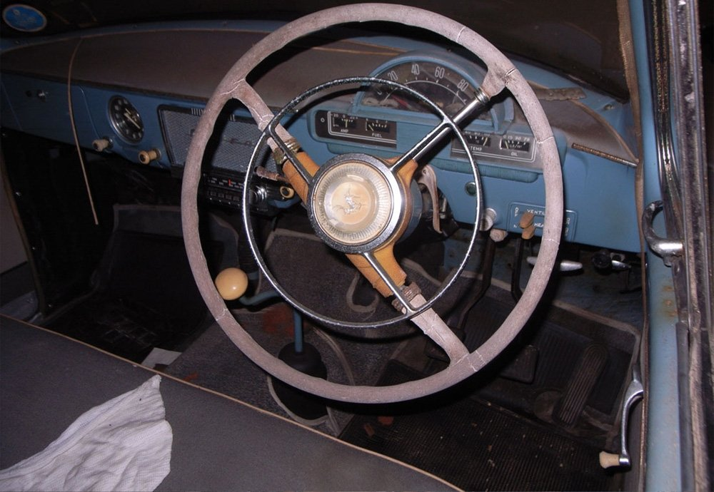 Водительское место