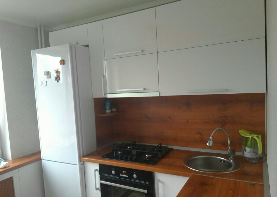 Светлый гарнитур вышел на 34 тысячи рублей