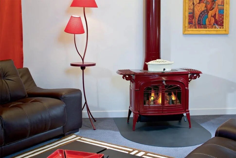 Печи с варочной поверхностью отлично подойдут в интерьер квартиры, так как имеют небольшой размер и занимают мало места. 