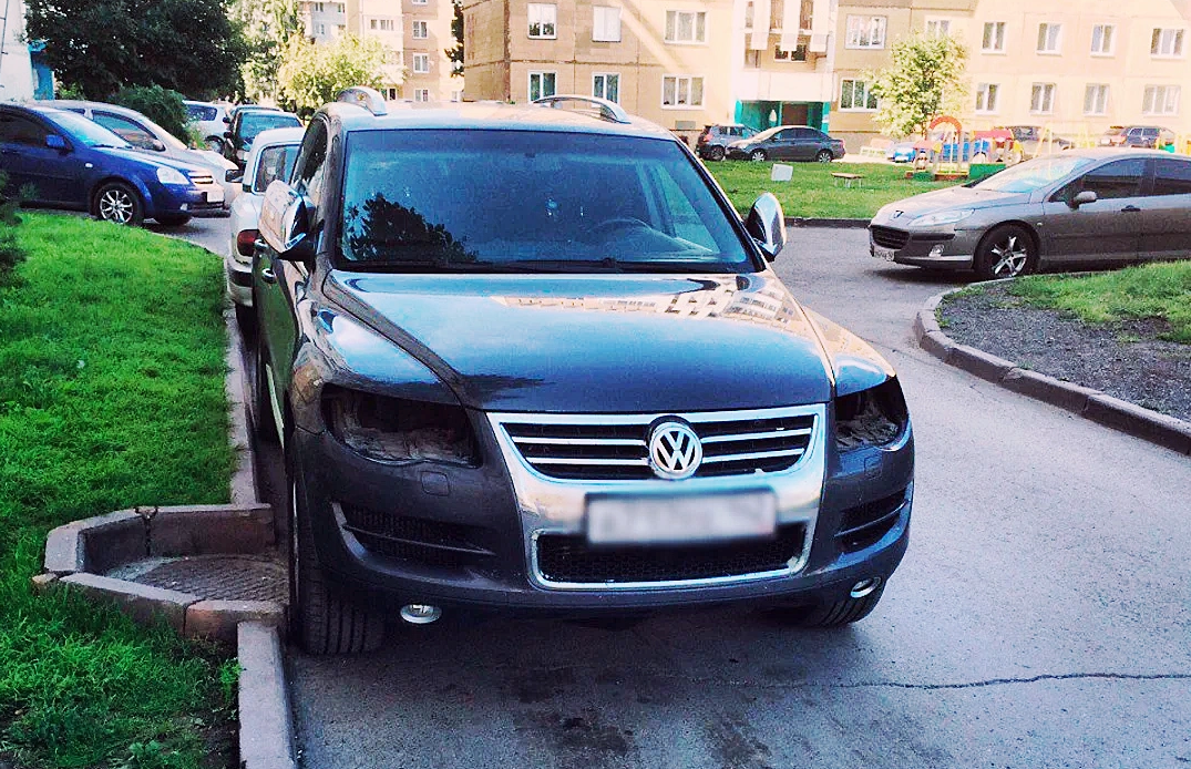 Оказалось на VW Touareg воруют фары