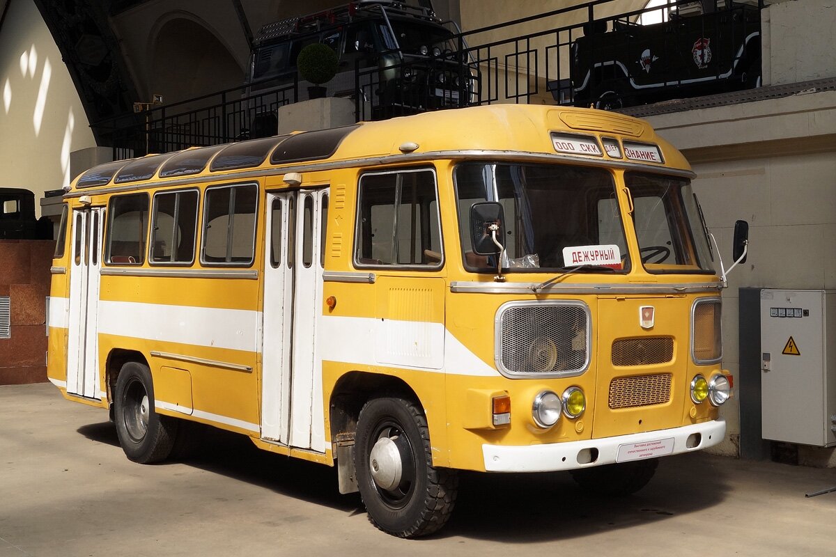 13 автобус старый. ПАЗ 672м. ПАЗ 672 fotobus. ПАЗ-672 автобус. ПАЗ 672 Краснодарский край.