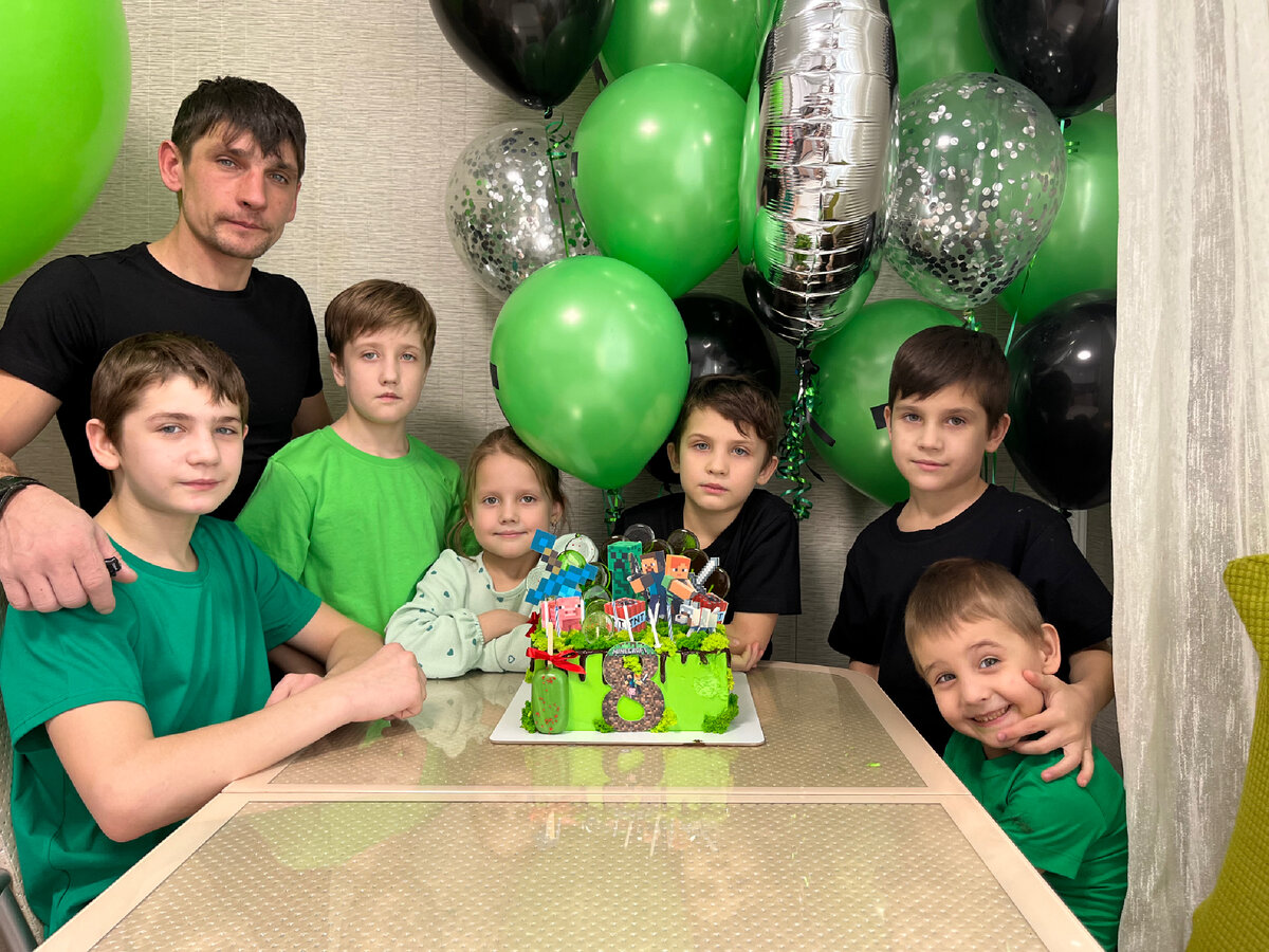 Как нам сумасшедшие родственнички достались | 8 раз мама | Дзен