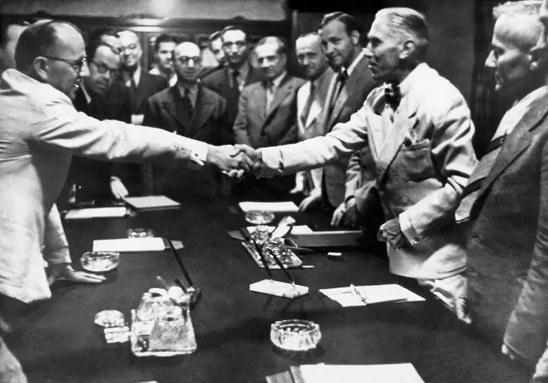 Подписание германо-турецкого договора о дружбе, 18 июня 1941 года. фото из ria.ru