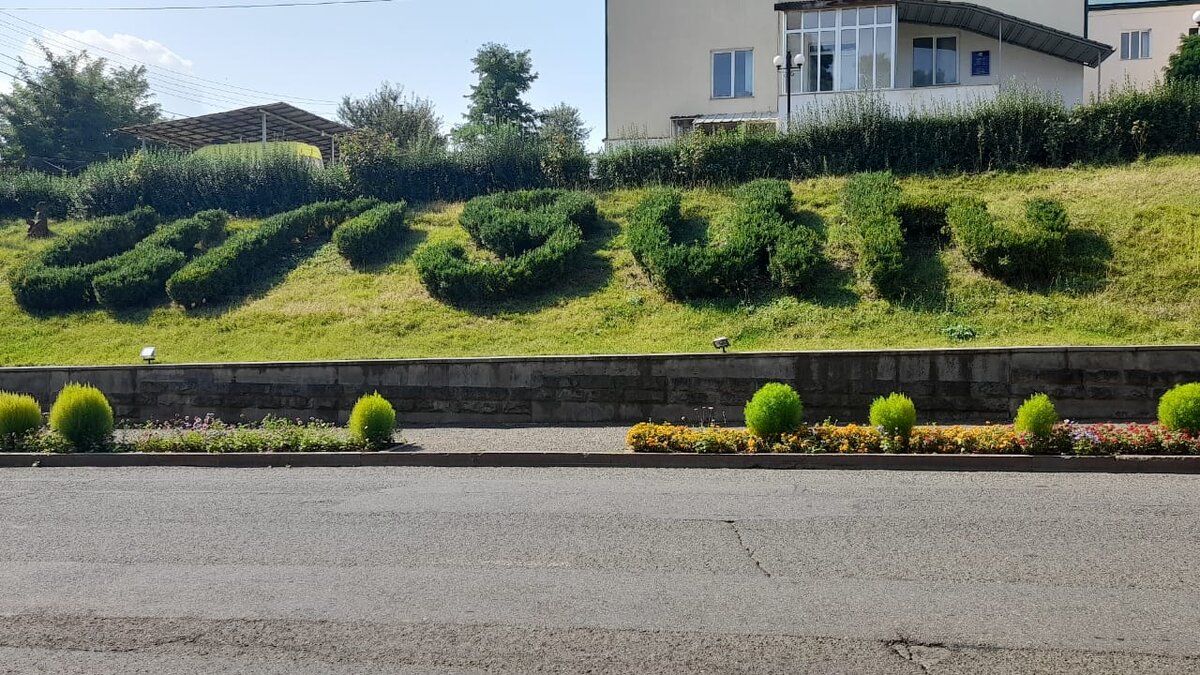 32 года назад, 2 сентября 1991 года совместной сессией Облсовета НКАО и райсовета Шаумянского района была  провозглашена Нагорно-Карабахская Республика (Республика Арцах).-3