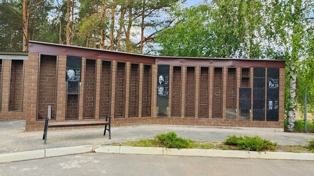     В Нижнем Новгороде крематорий собирается увеличить колумбарий на 100 ячеек. Об этом NewsNN рассказал директор организации Владимир Ворошуха.